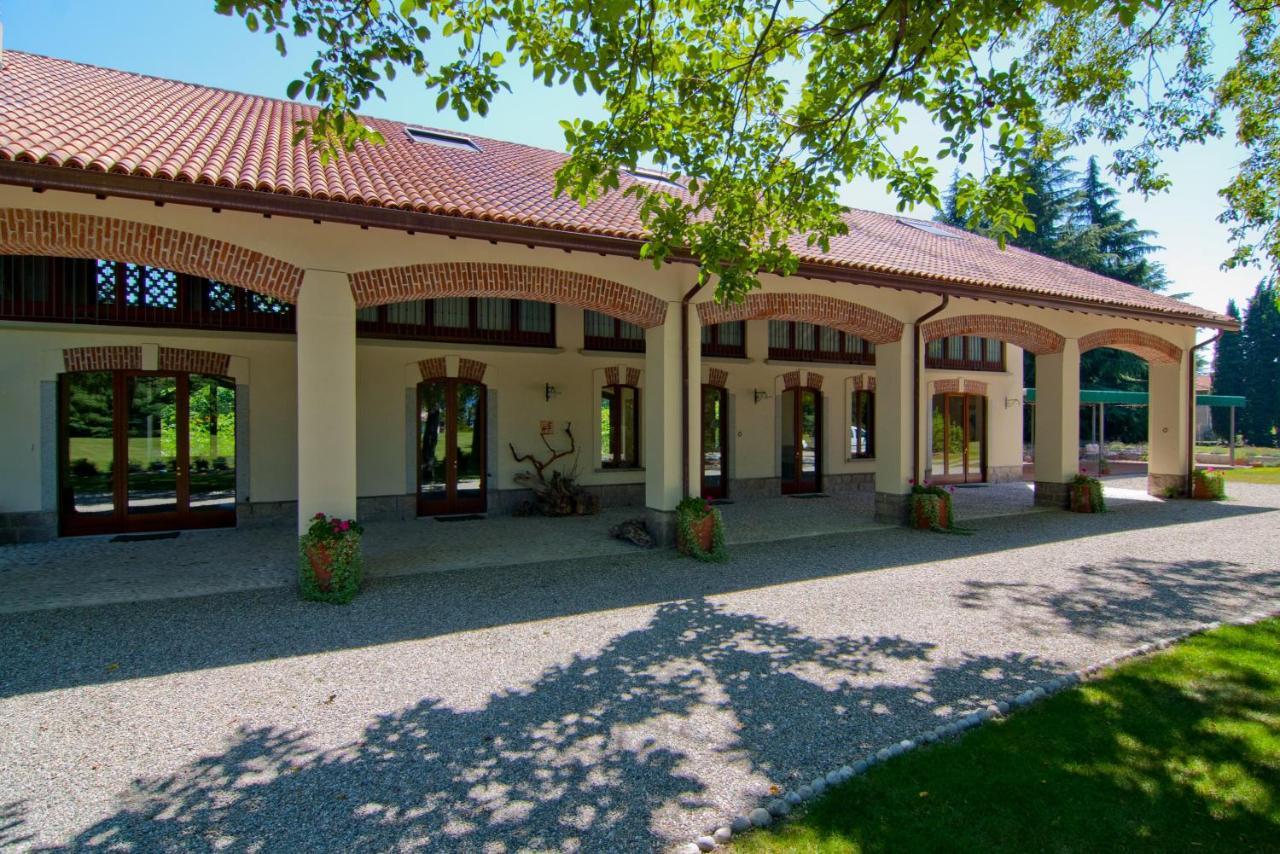 Polidora Acomodação com café da manhã Laveno-Mombello Exterior foto